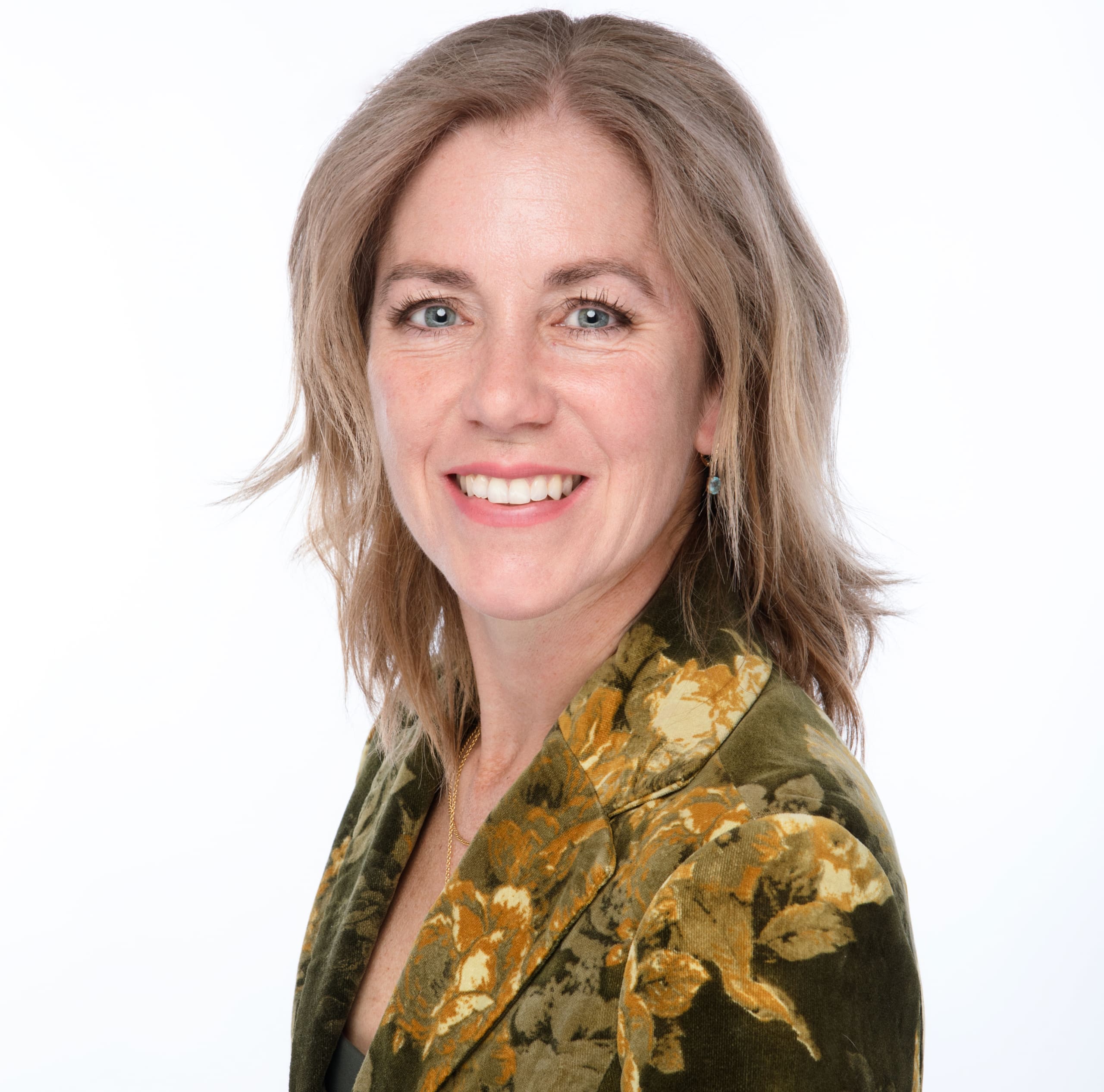 Elora-Fergus-Real-Estate-Amanda-Lirusso-Sales-Representative